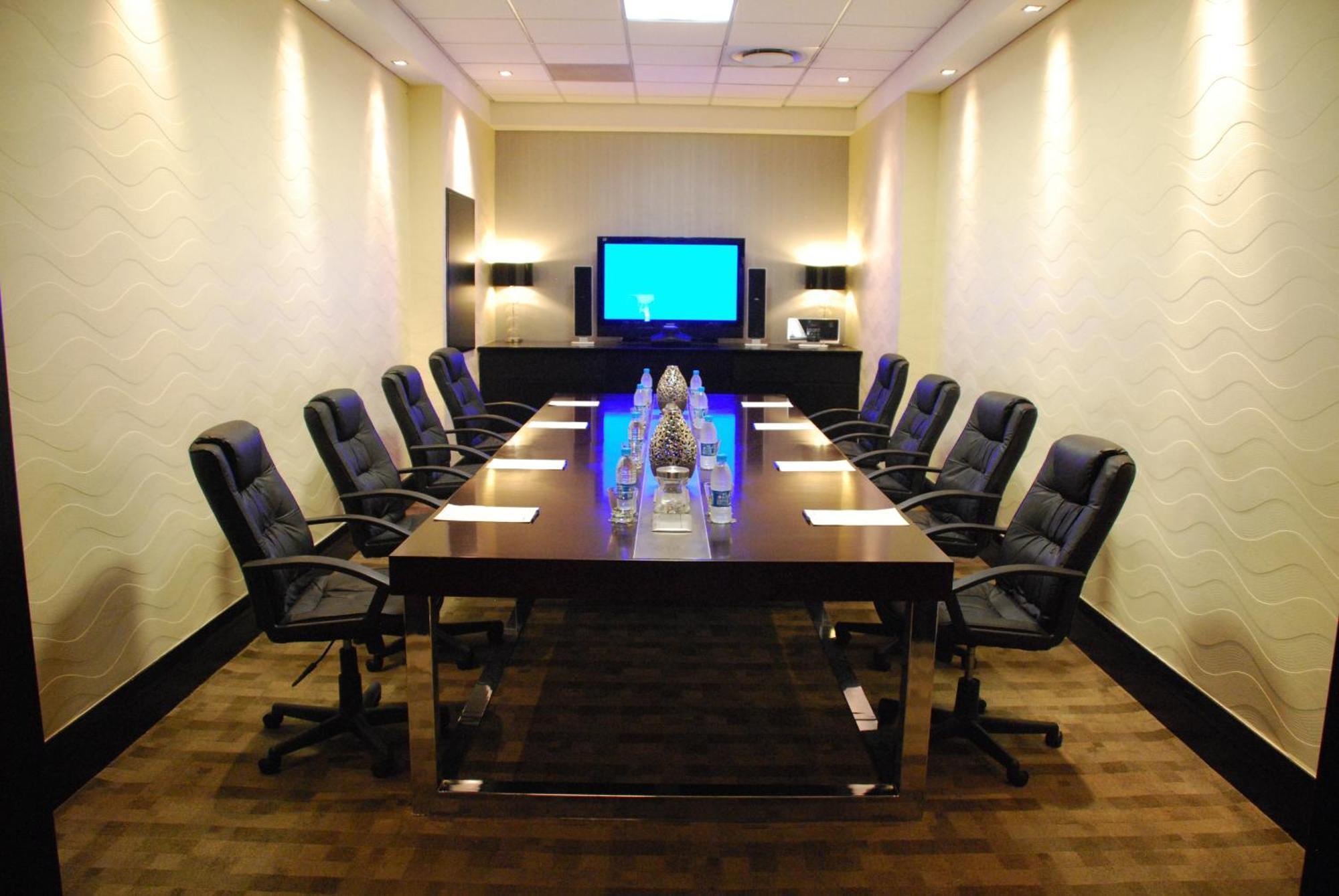 Southern Sun Or Tambo International Airport 肯普顿帕克 外观 照片 Meeting room